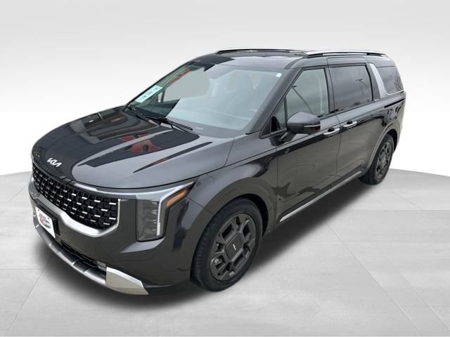 Used 2025 Kia Carnival SX image 2