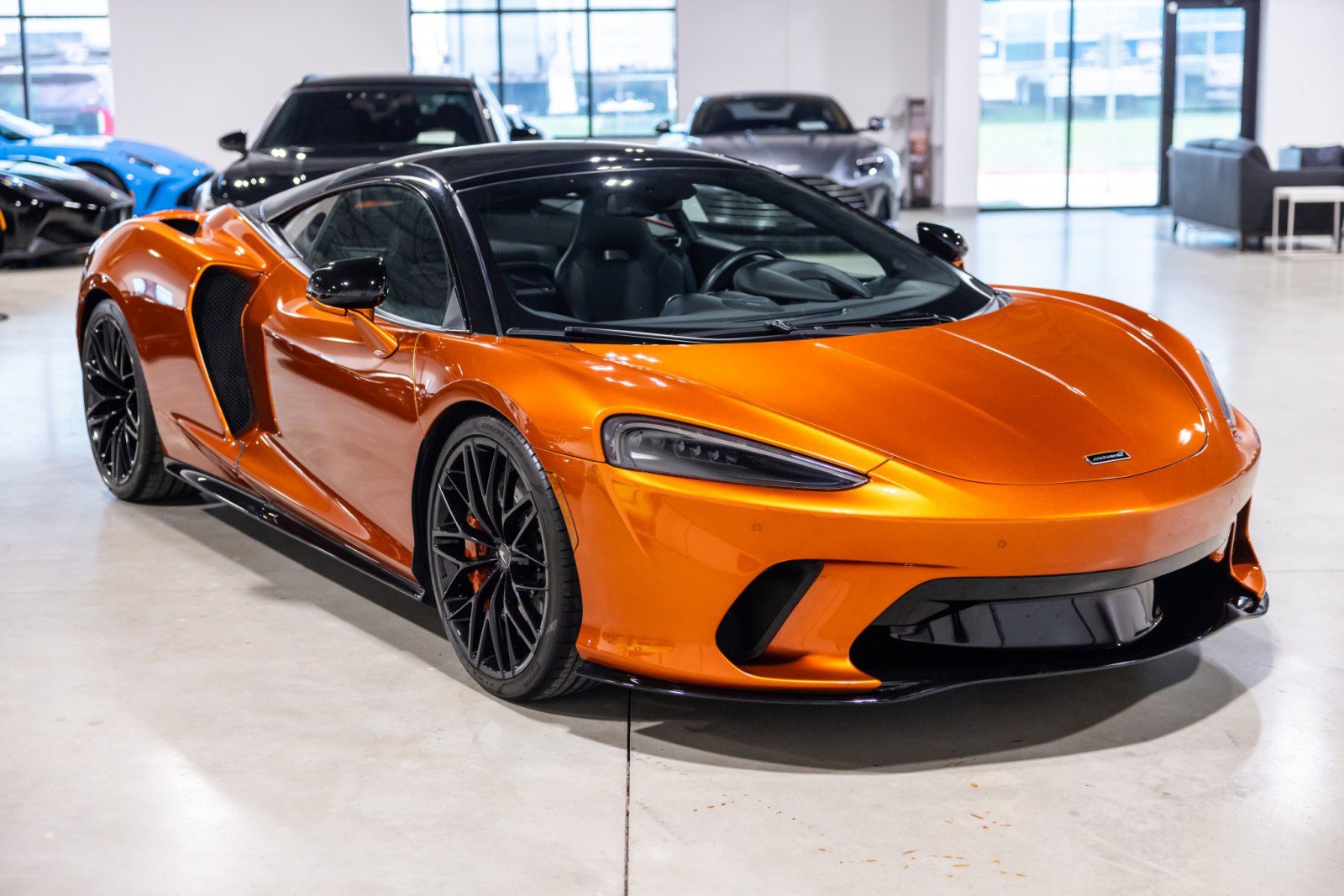 Used 2023 McLaren GT RWD image 10