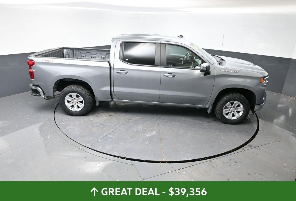 Used 2025 Chevrolet Silverado 1500 LT image 44