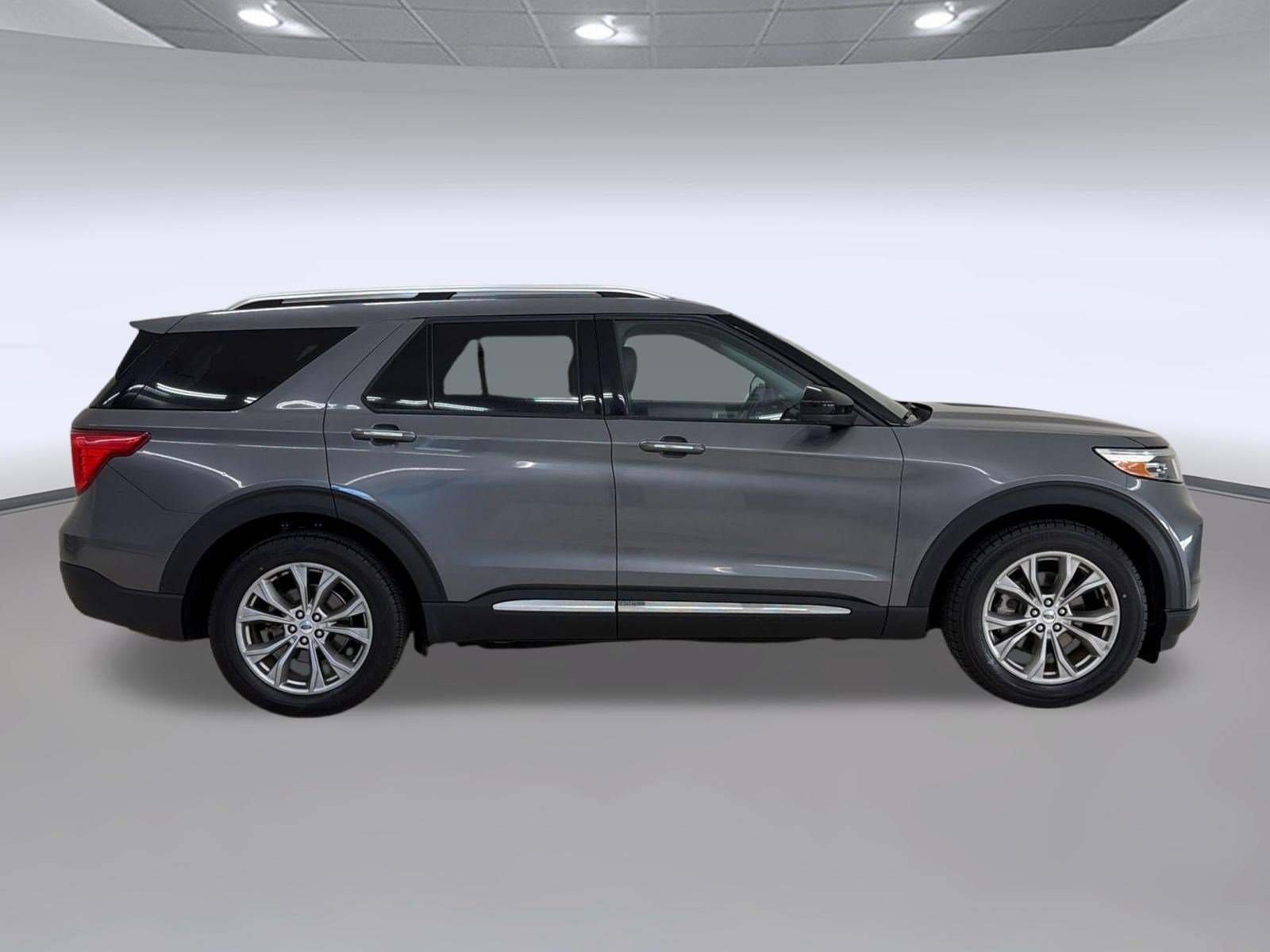 Used 2023 Ford Explorer Limited RWD image 8