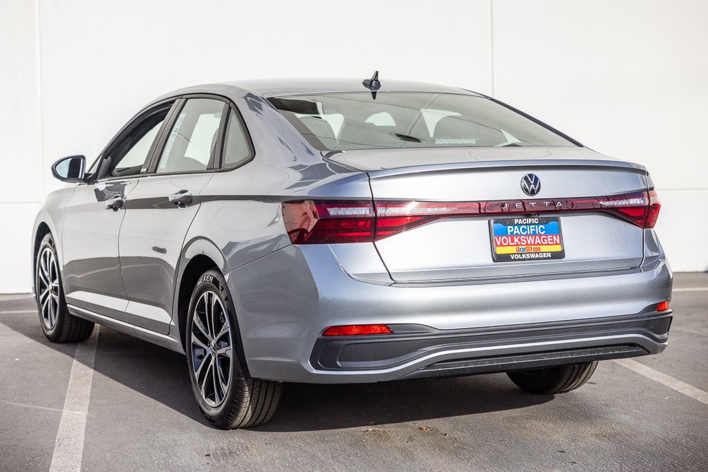 New 2026 Volkswagen Jetta Sport image 3