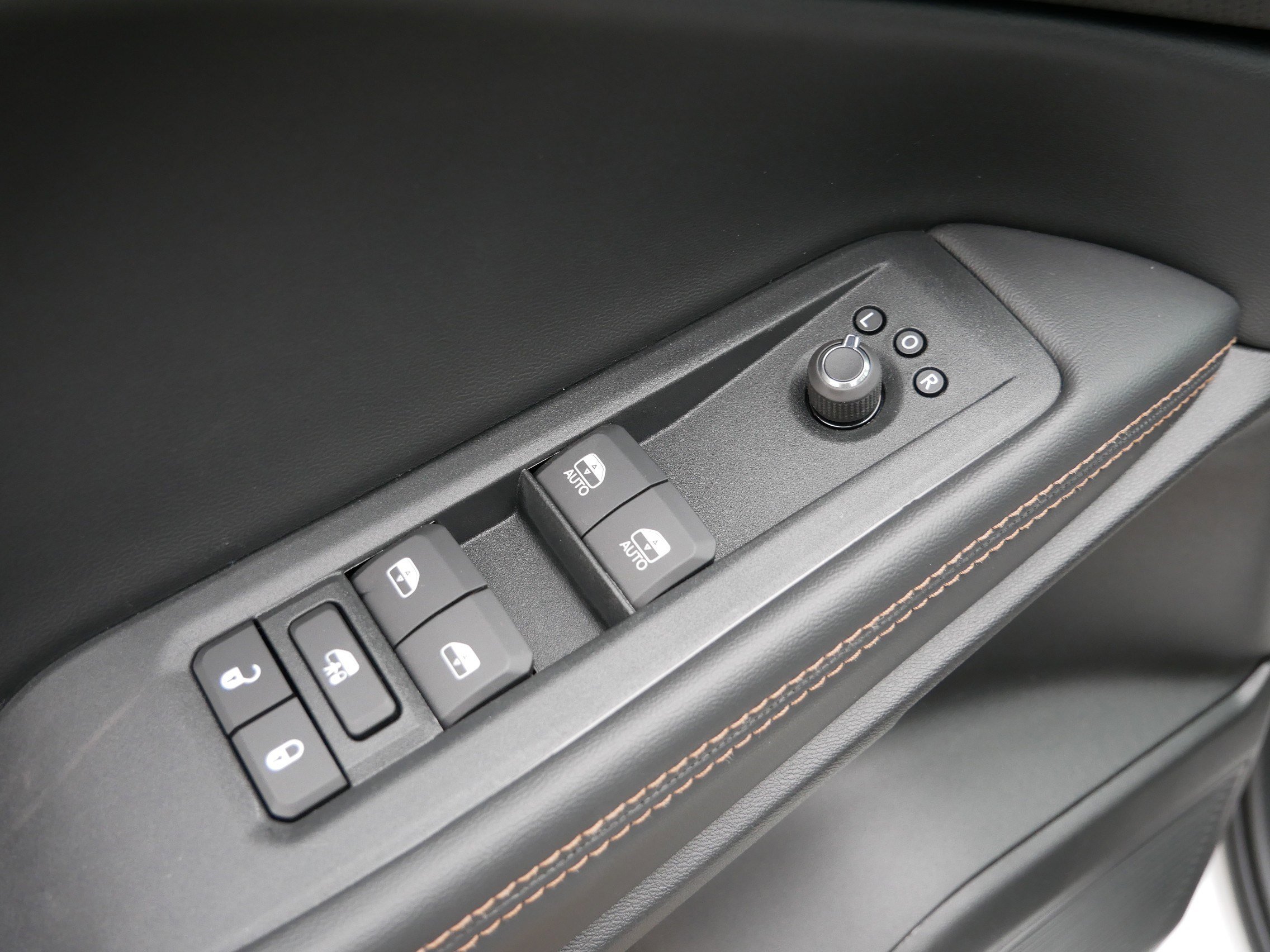 New 2026 Jeep Cherokee Limited image 12