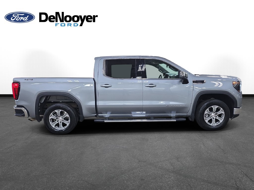 Used 2024 GMC Sierra 1500 SLE AWD/4WD image 4