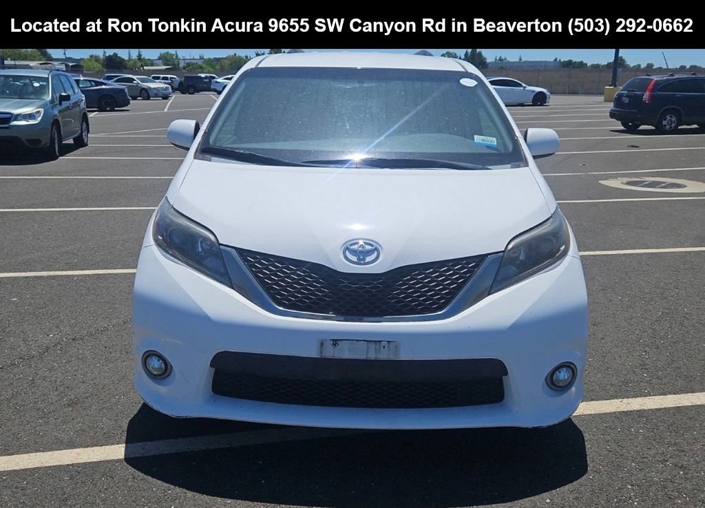 Used 2015 Toyota Sienna SE FWD image 7
