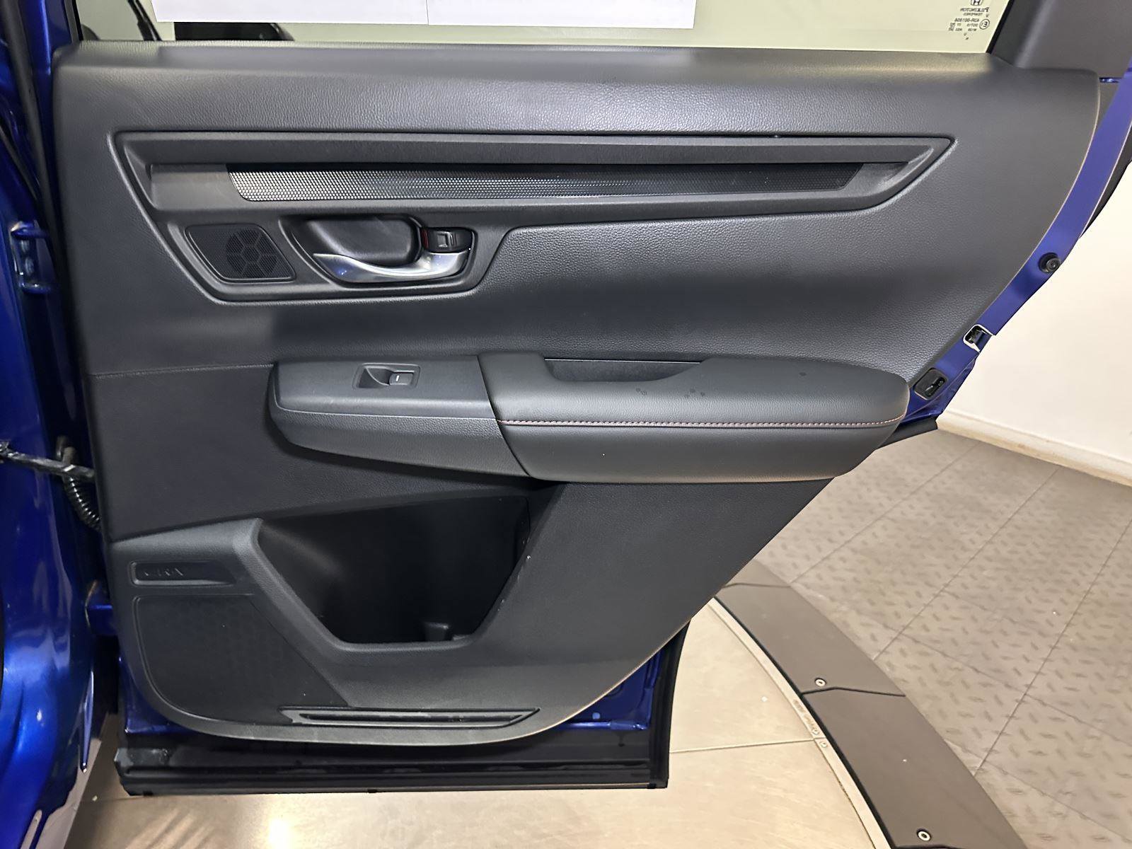 Certified 2025 Honda CR-V Sport-L image 34