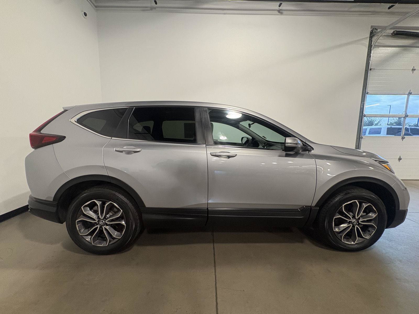 Used 2022 Honda CR-V EX image 2