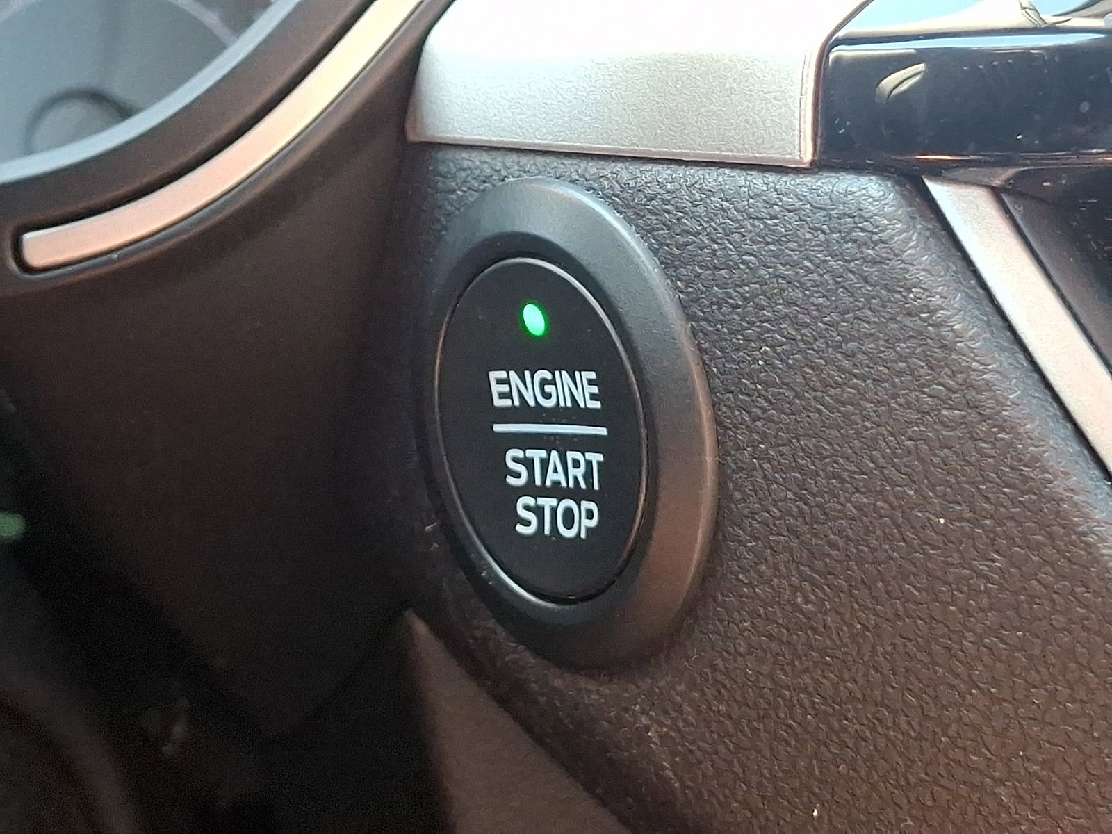 Used 2020 Ford Escape SEL AWD/4WD image 26