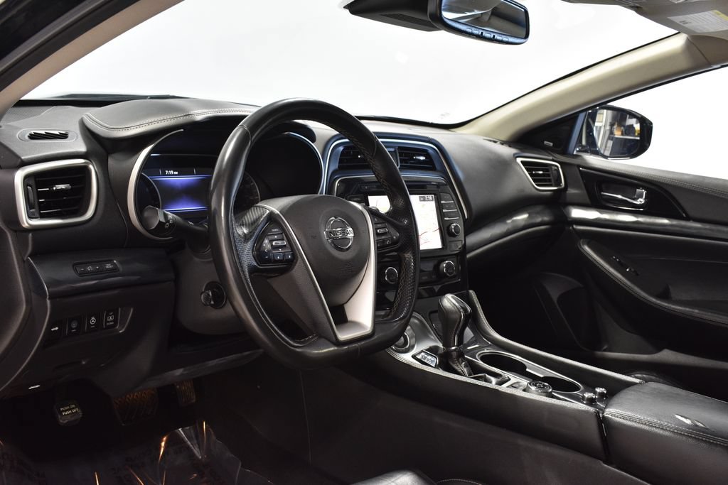 Used 2021 Nissan Maxima Platinum w/ Sport Mat Group FWD image 4