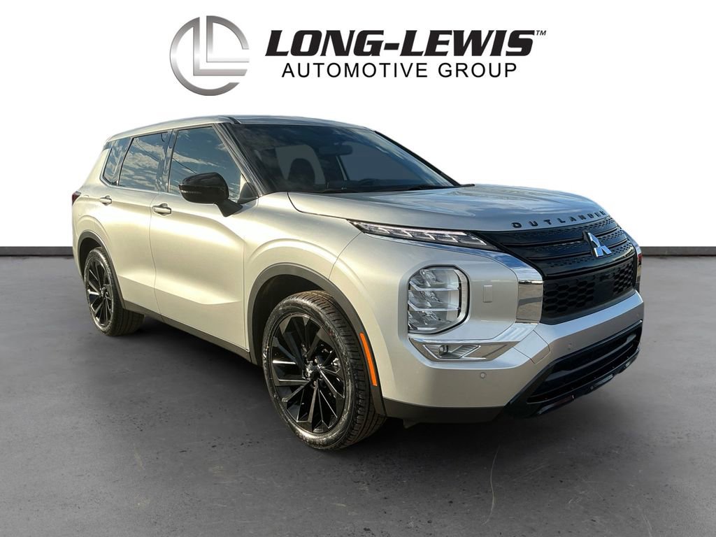 Used 2022 Mitsubishi Outlander SEL Black Edition image 7