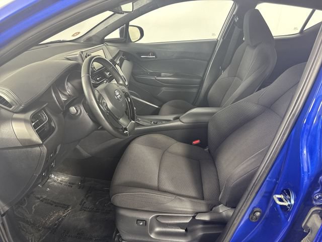 Used 2018 Toyota C-HR XLE FWD image 4