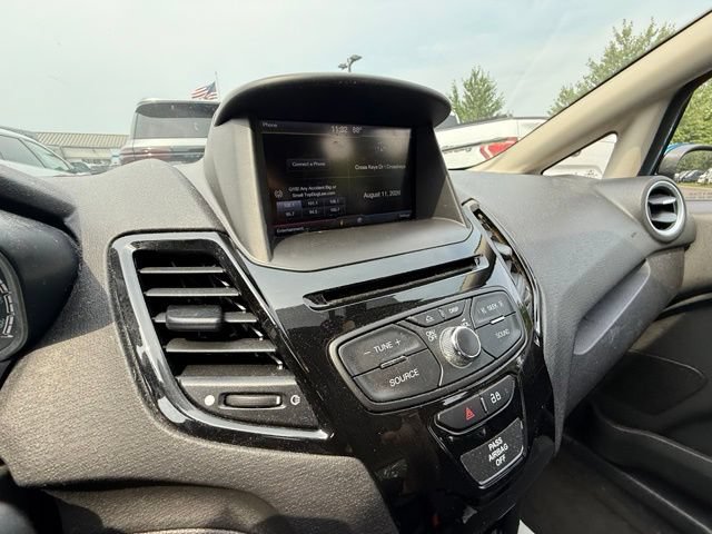 Used 2014 Ford Fiesta SE w/ Equipment Group 201A FWD image 11