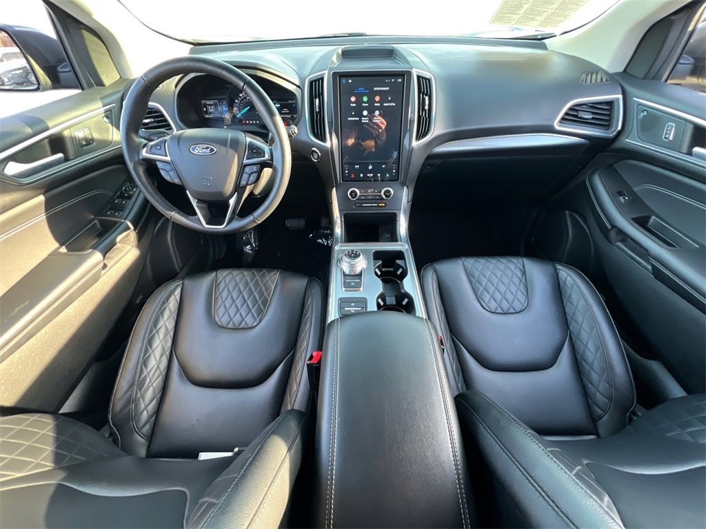 Used 2024 Ford Edge Titanium image 8