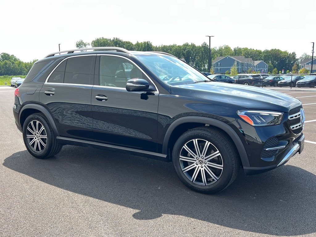 Used 2025 Mercedes-Benz GLE 350 4MATIC image 2