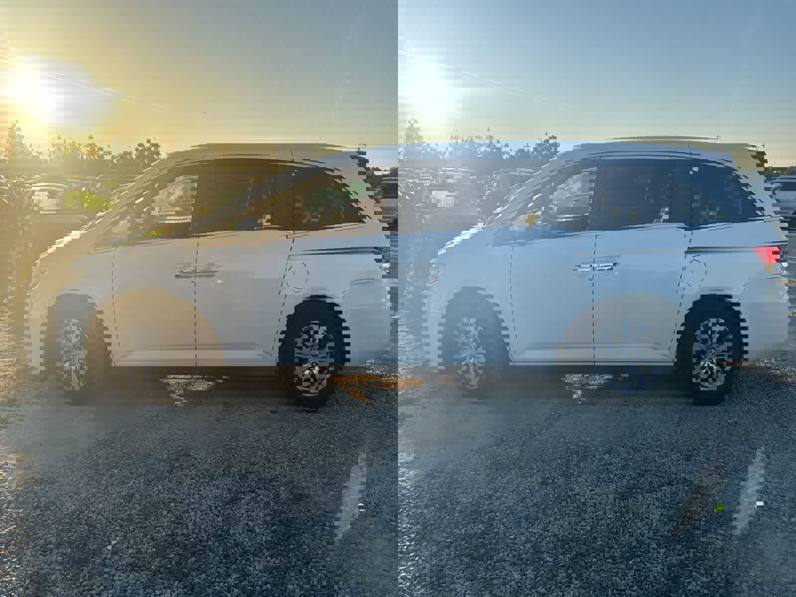 Used 2014 Honda Odyssey EX-L image 8