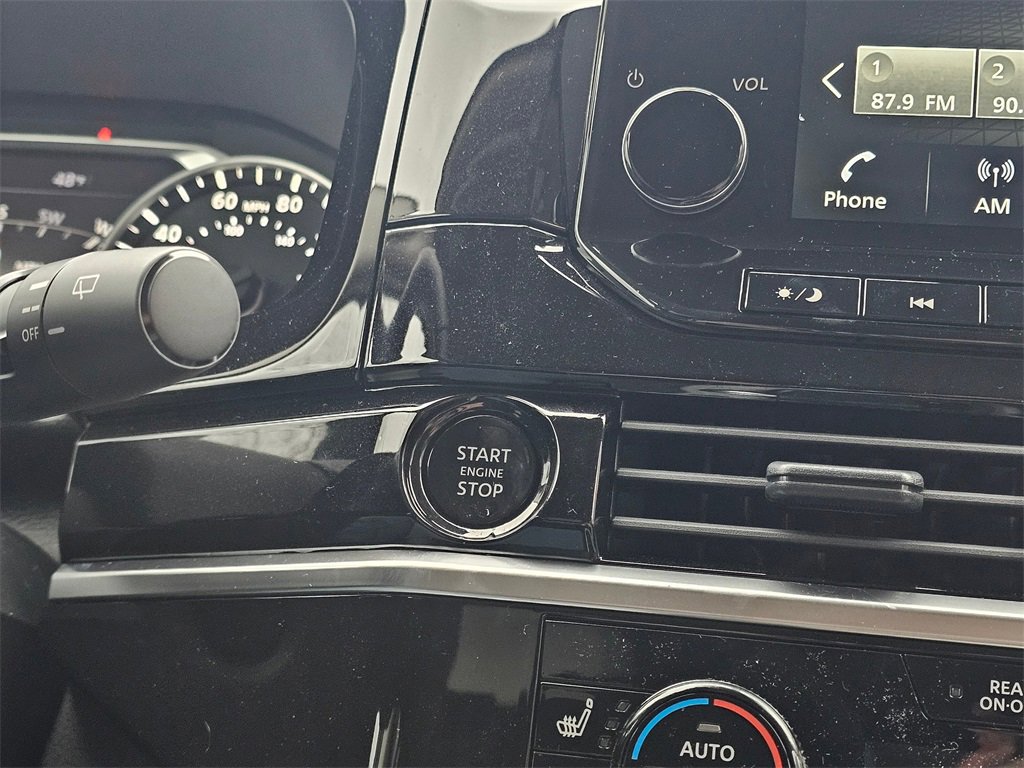 New 2025 Nissan Pathfinder SL w/ Cargo Package image 23