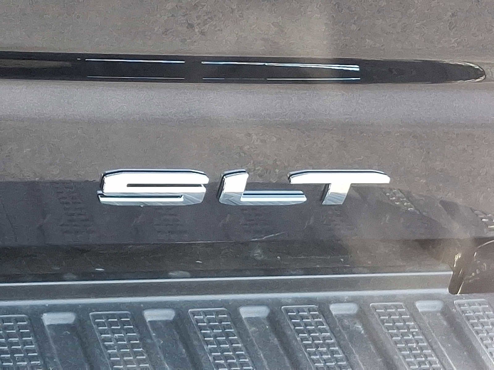 New 2026 GMC Sierra 3500 SLT image 22