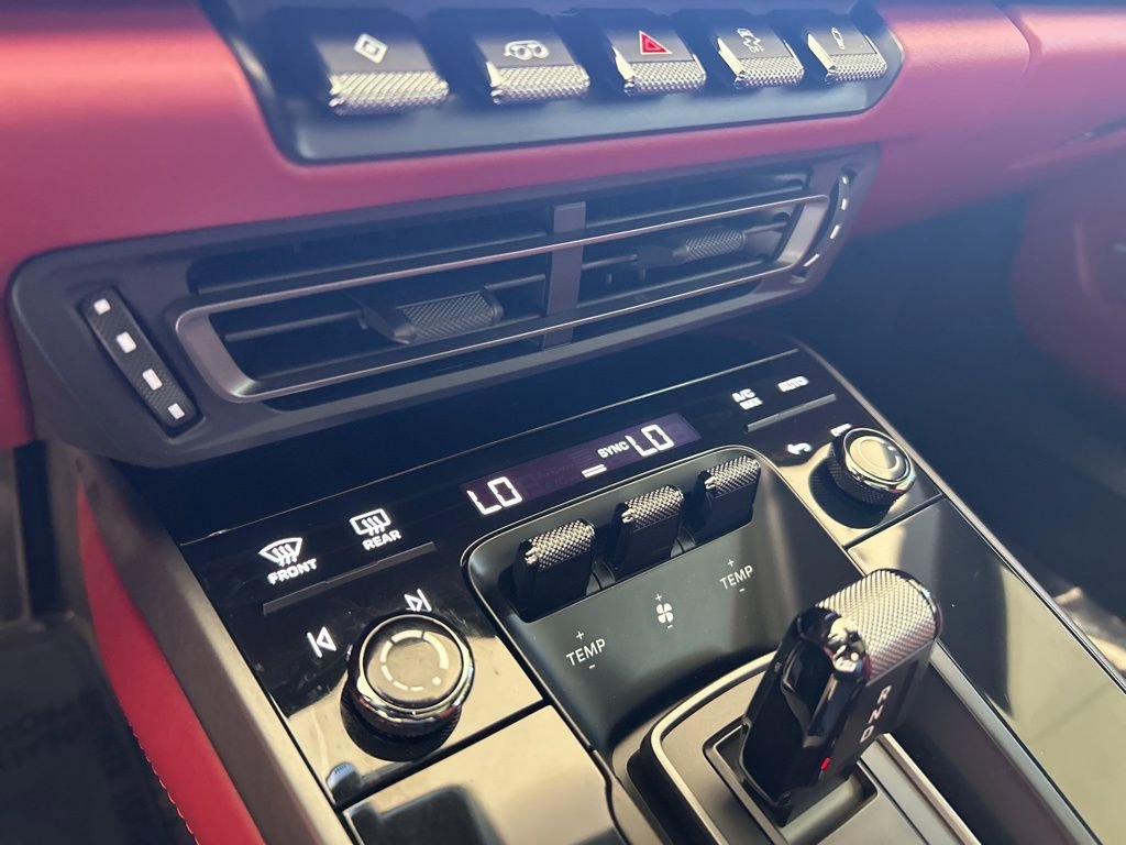 Used 2024 Porsche 911 Carrera 4 image 39