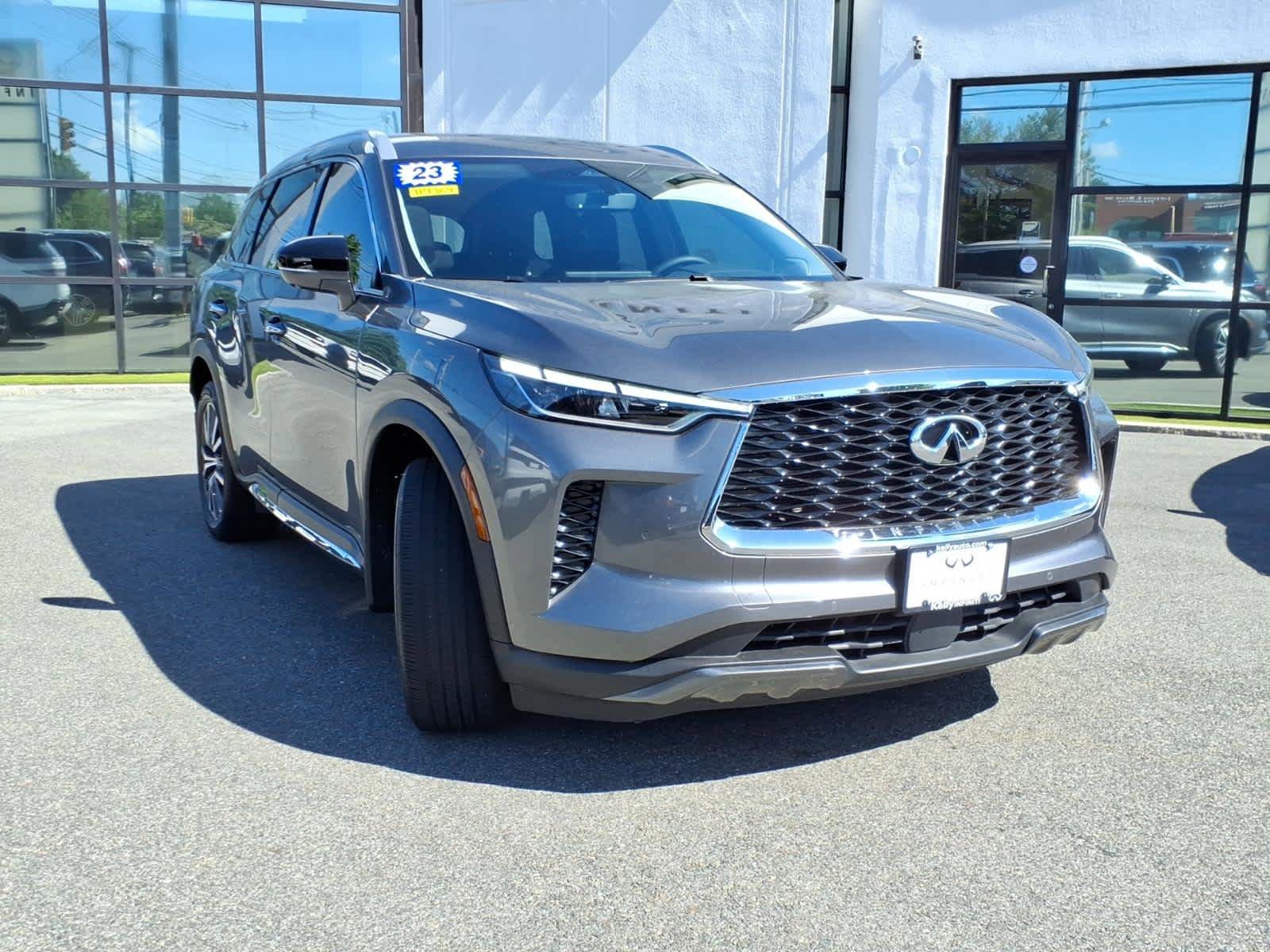 Certified 2023 INFINITI QX60 Sensory w/ Cargo Package AWD/4WD image 3