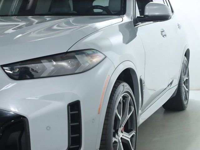 Used 2024 BMW X5 xDrive40i w/ Executive Package AWD/4WD image 5