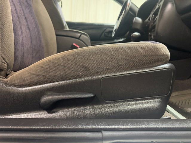 Used 2005 Chevrolet Monte Carlo LS w/ Preferred Equipment Group image 27