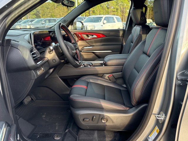 New 2026 Chevrolet Traverse RS w/ LPO, Floor Liner Package image 21