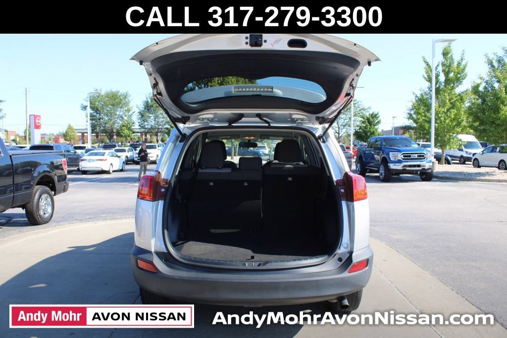 Used 2014 Toyota RAV4 LE FWD image 9