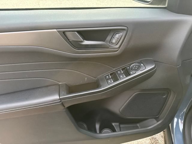 Used 2023 Ford Escape Active AWD/4WD image 16