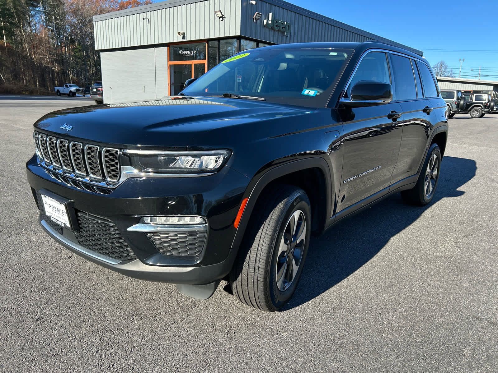 Used 2023 Jeep Grand Cherokee 4WD 4xe image 15