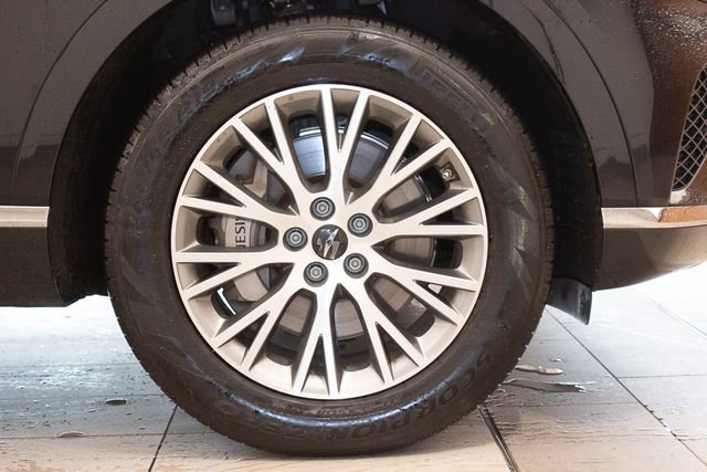 Used 2025 Genesis GV80 2.5T Standard image 9