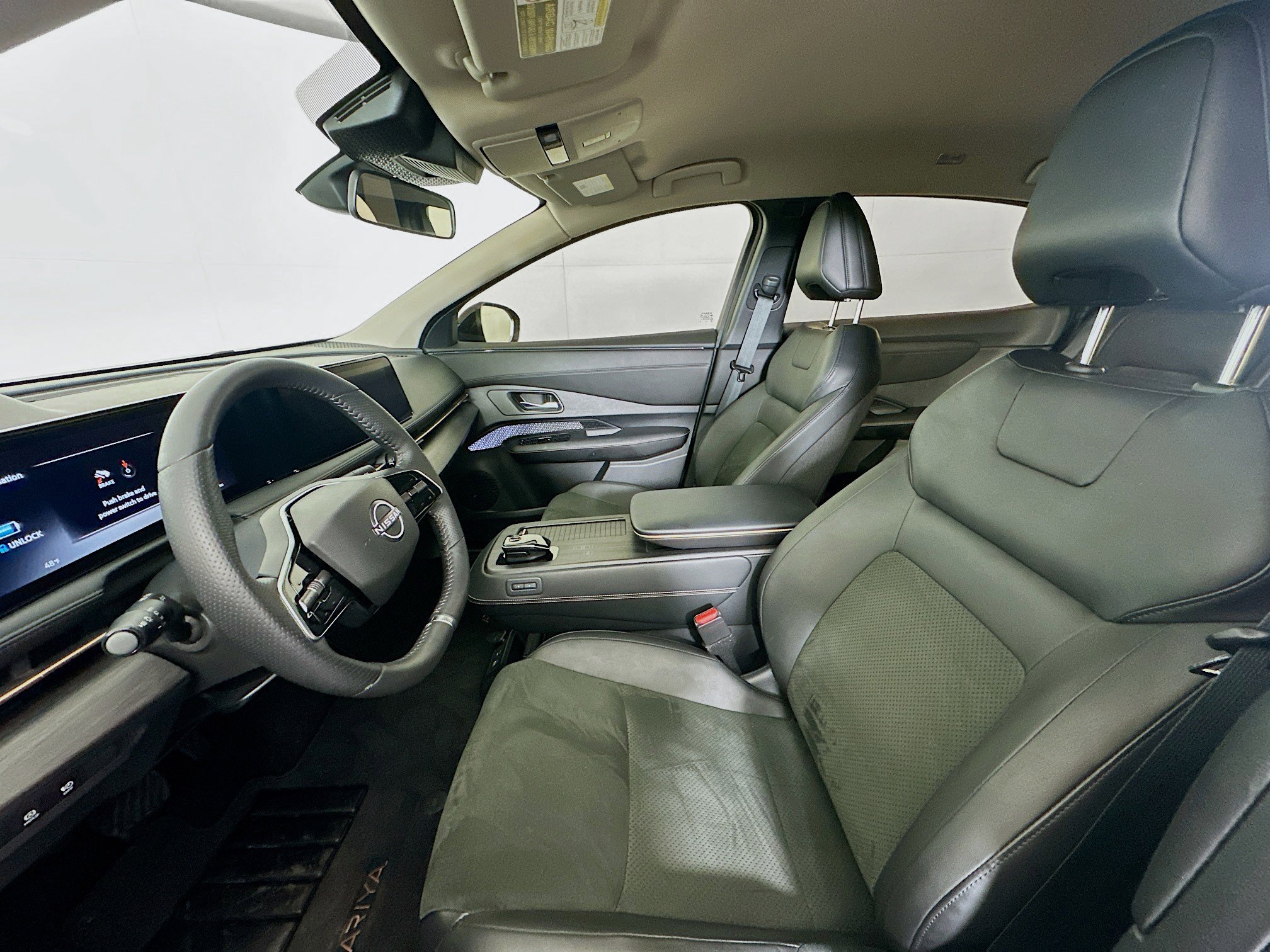 Used 2023 Nissan Ariya ENGAGE image 13