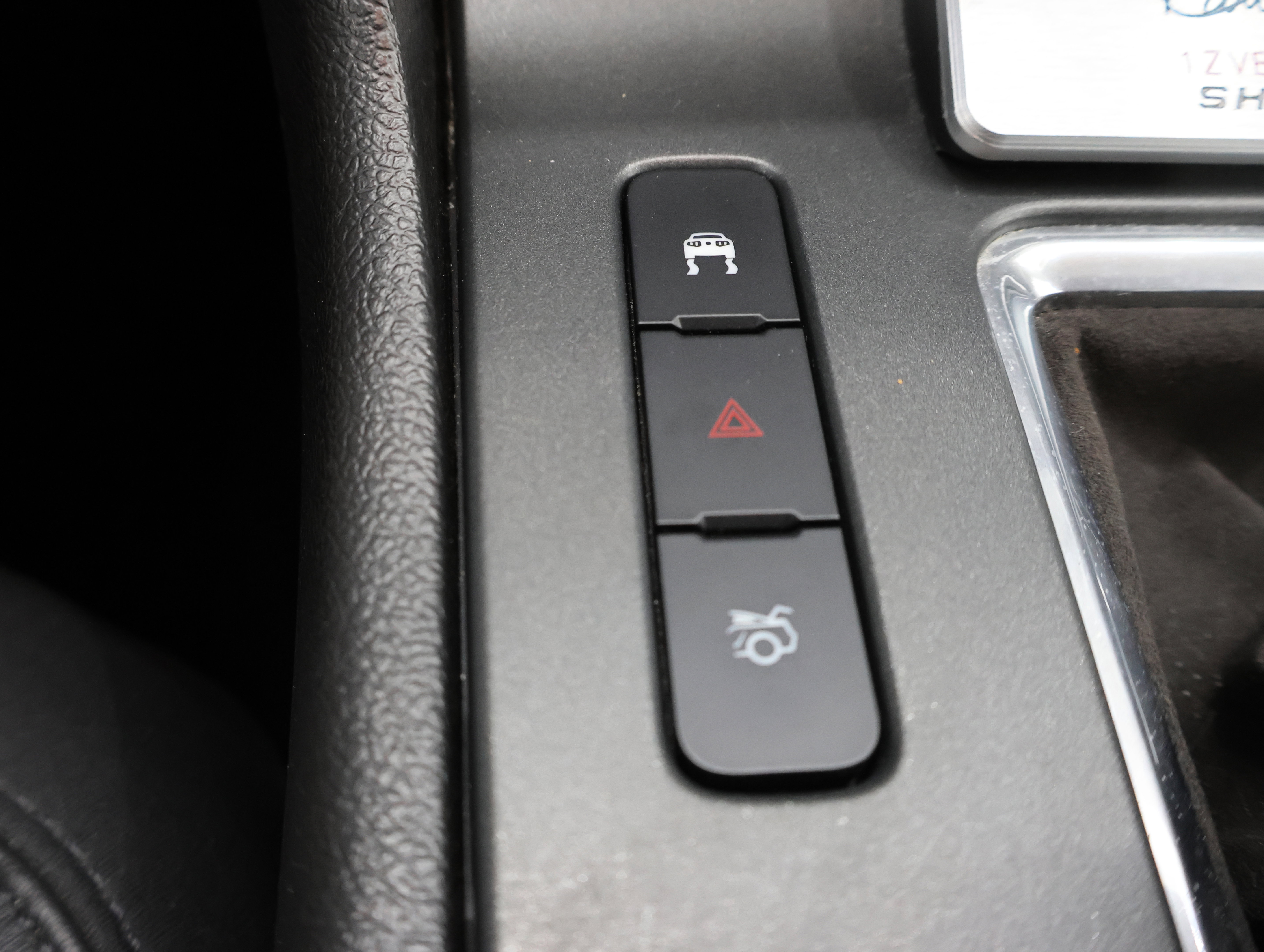 Used 2011 Ford Mustang Shelby GT500 w/ SVT Performance Pkg RWD image 39