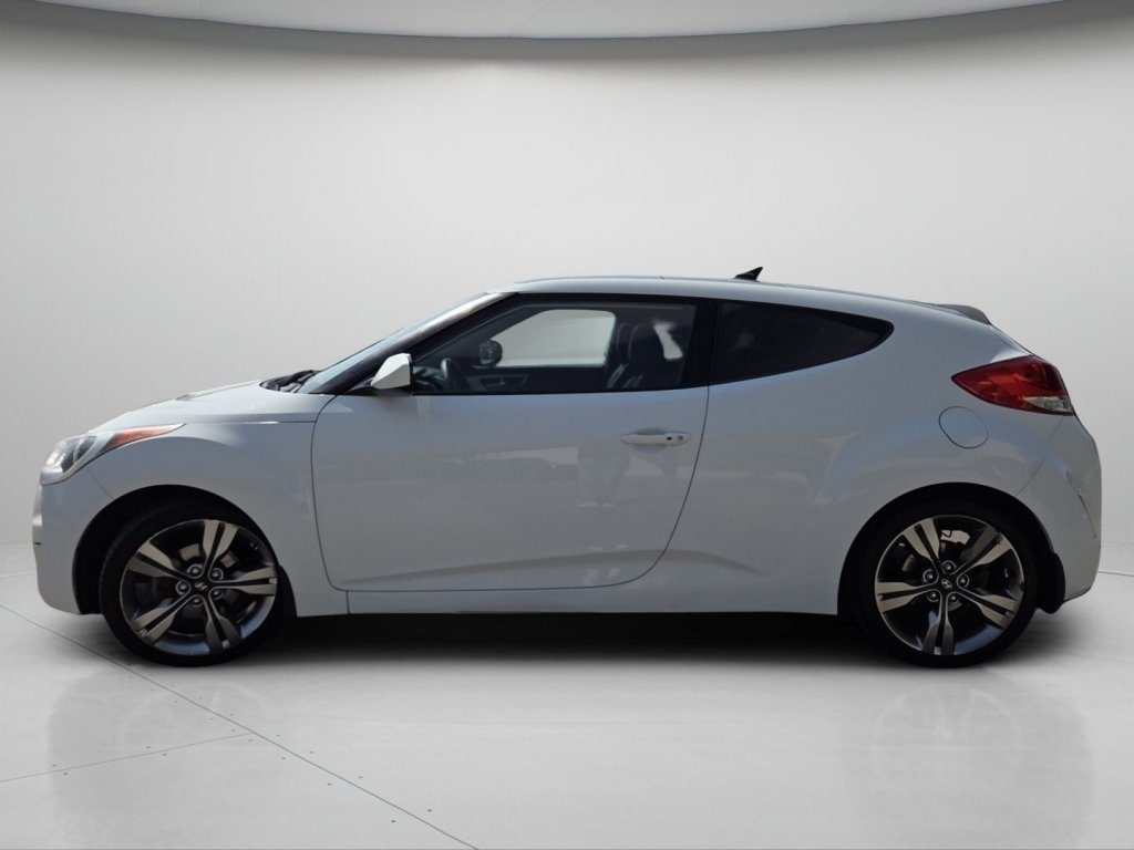 Used 2013 Hyundai Veloster w/ Tech Pkg FWD image 16