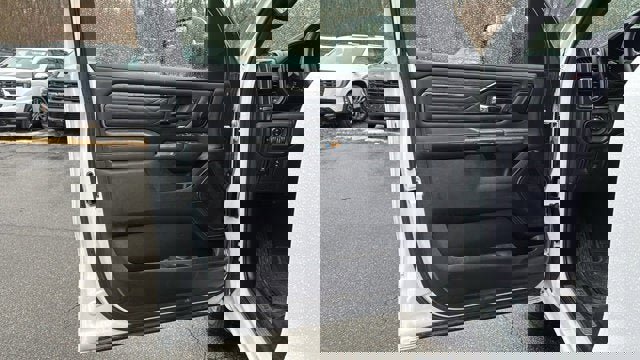 Used 2025 RAM 1500 Limited image 12