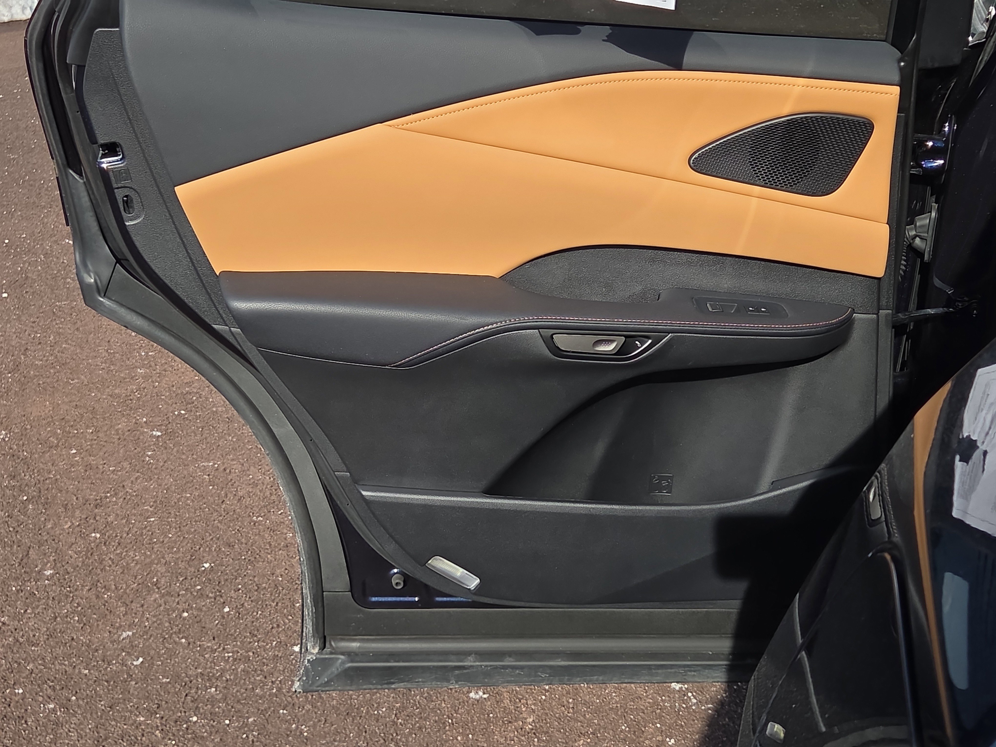 Used 2024 Lexus RX 350 Premium w/ Accessory Package (Z1) image 21