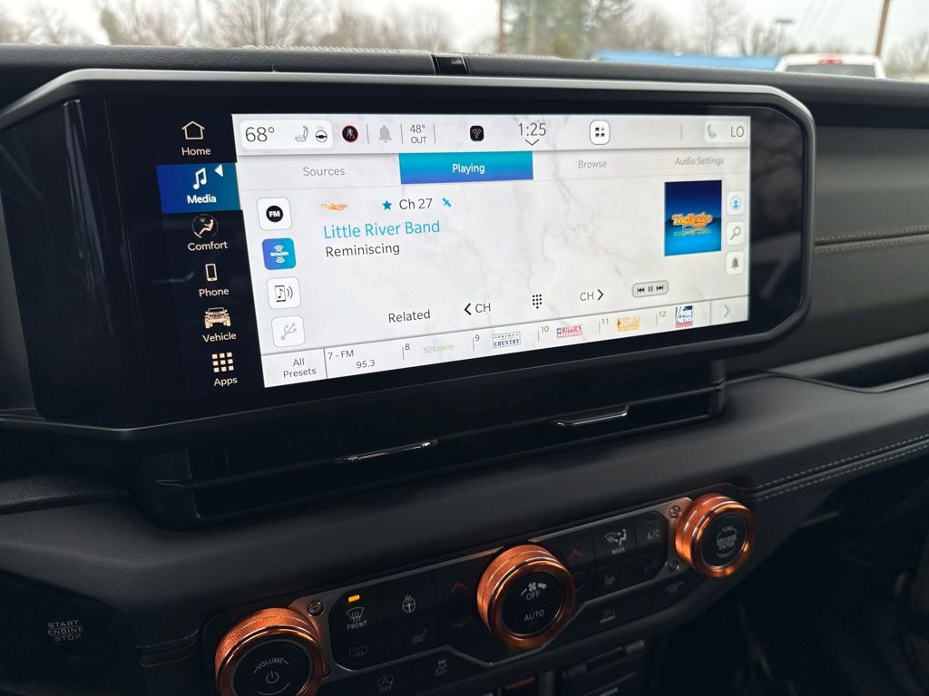 Used 2025 Jeep Gladiator Mojave w/ Convenience Group image 31