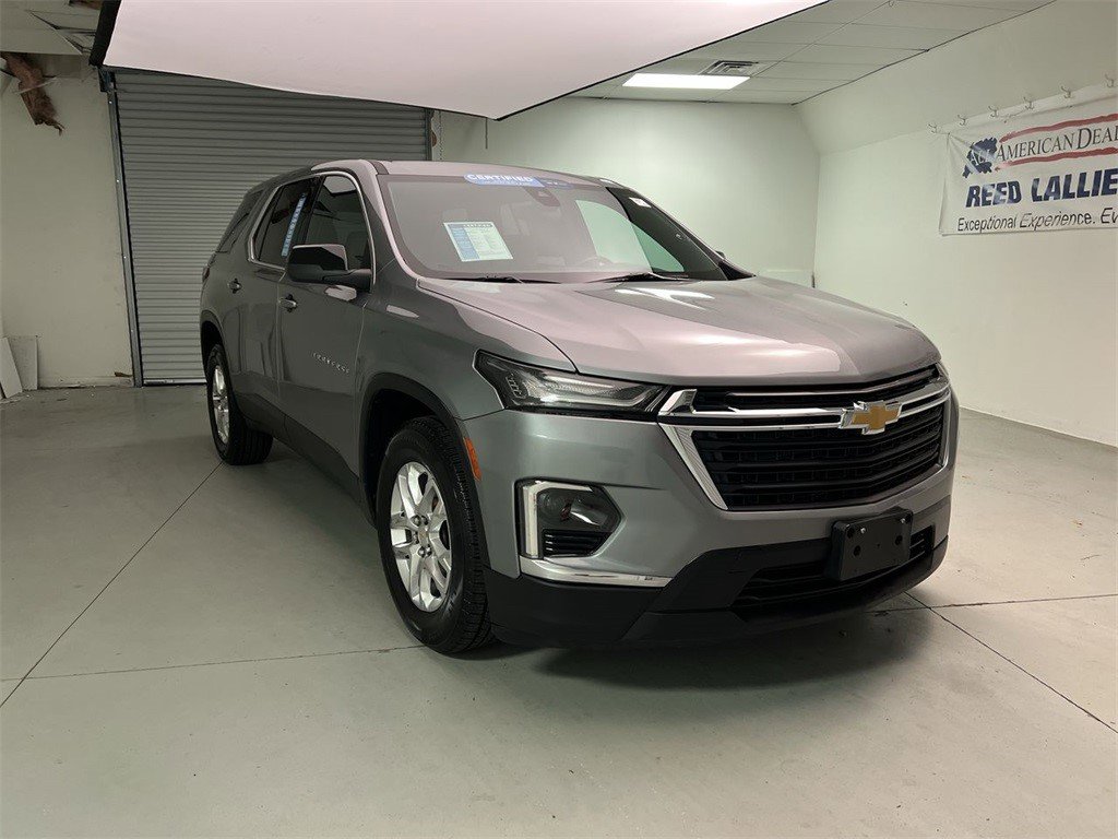 Certified 2023 Chevrolet Traverse LS image 1