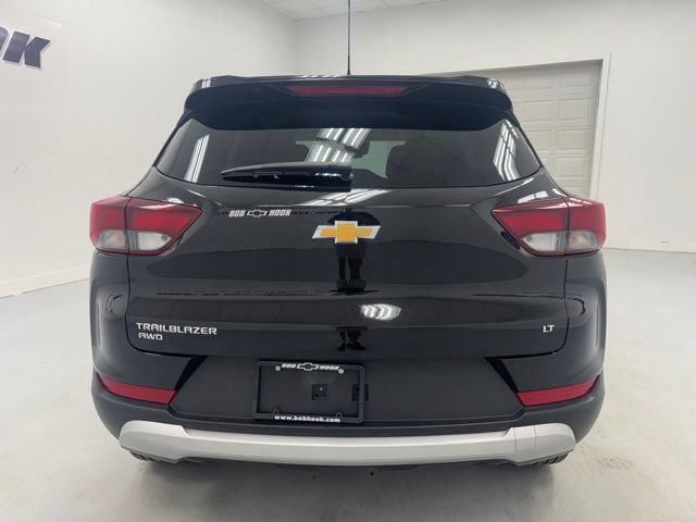 Used 2025 Chevrolet TrailBlazer LT AWD/4WD image 6