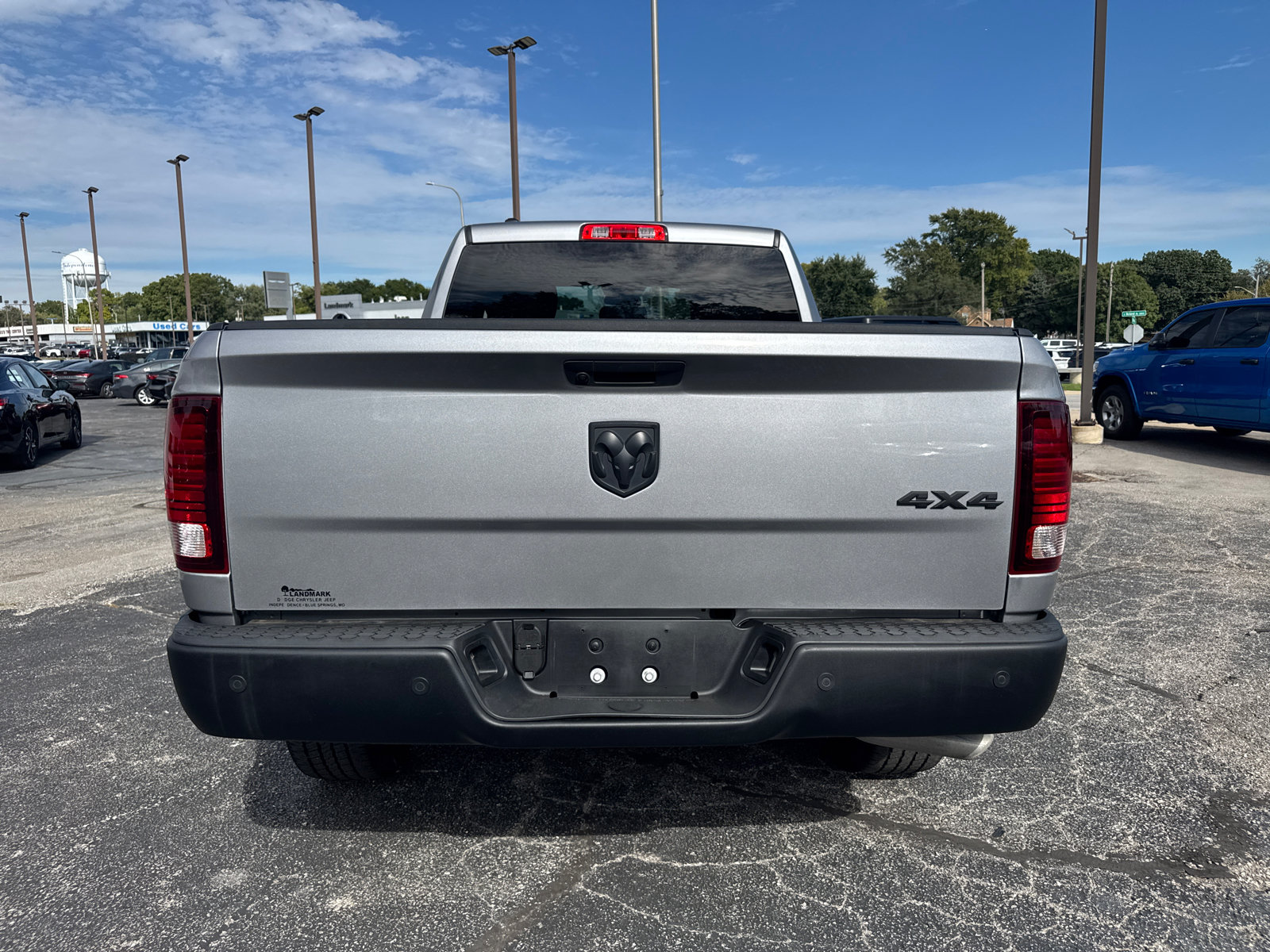 Used 2022 RAM 1500 Warlock AWD/4WD image 4