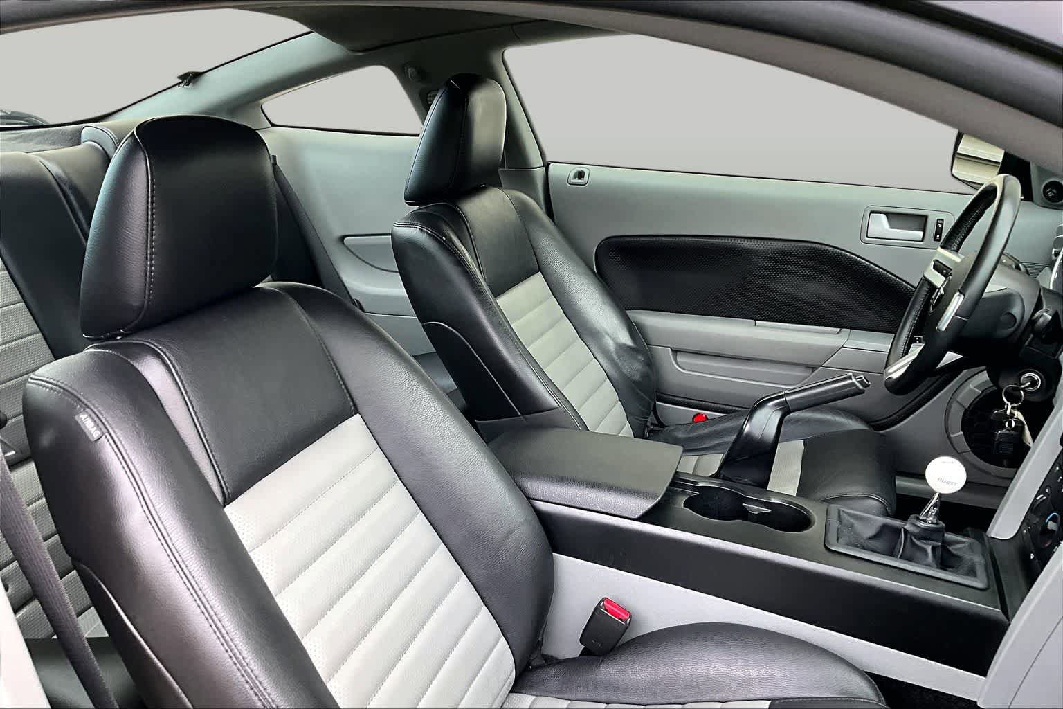 Used 2007 Ford Mustang GT Premium RWD image 7