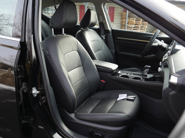 Certified 2021 Nissan Altima 2.5 Platinum image 26