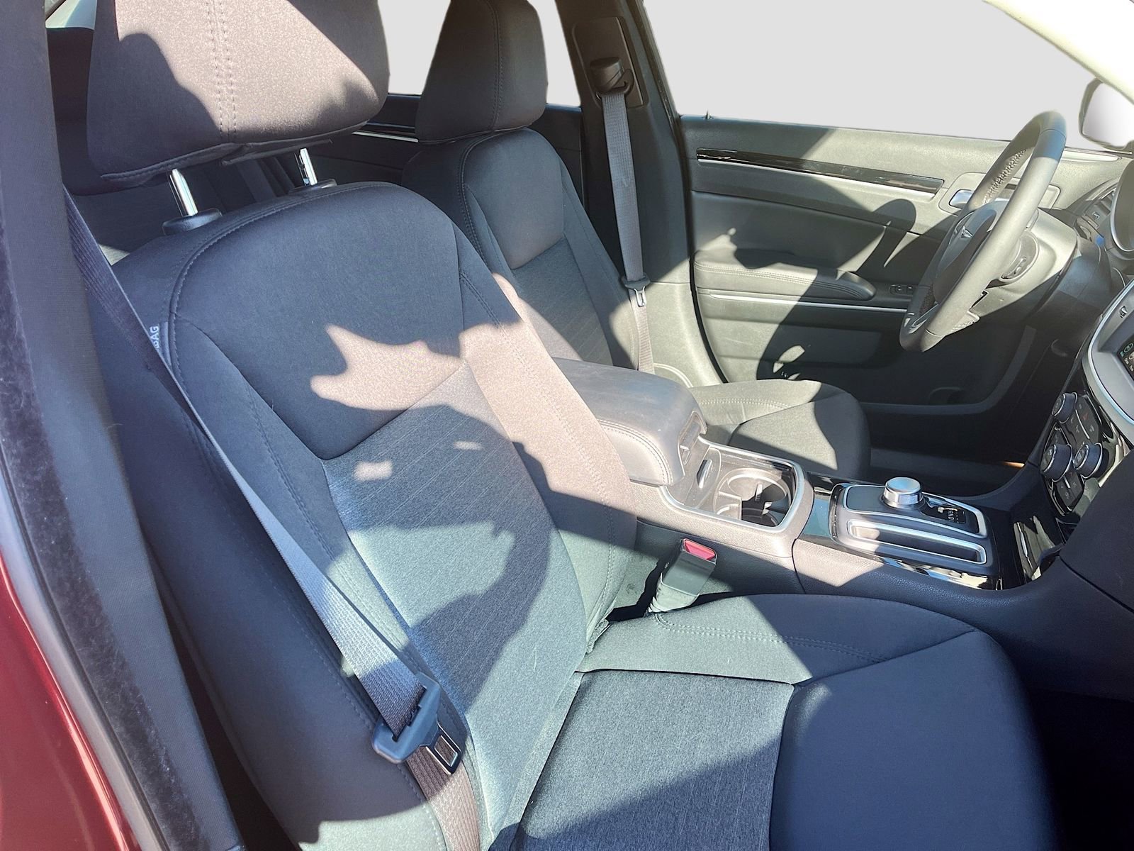 Used 2023 Chrysler 300 Touring w/ Safetytec Plus Group image 22