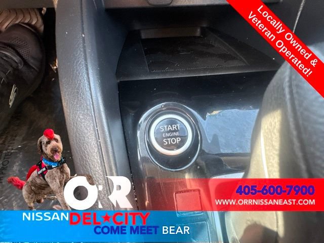 Used 2025 Nissan Versa SV FWD image 28