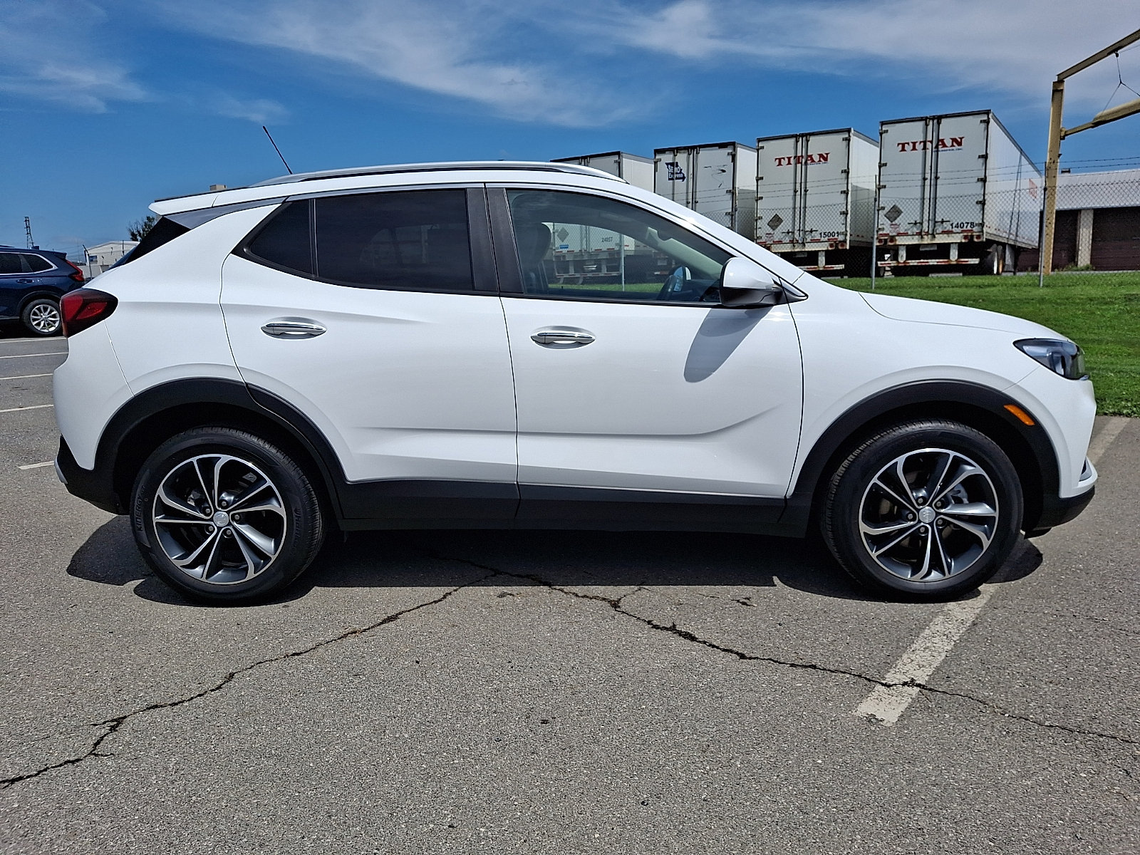 Used 2023 Buick Encore GX Select w/ Safety Package II FWD image 7