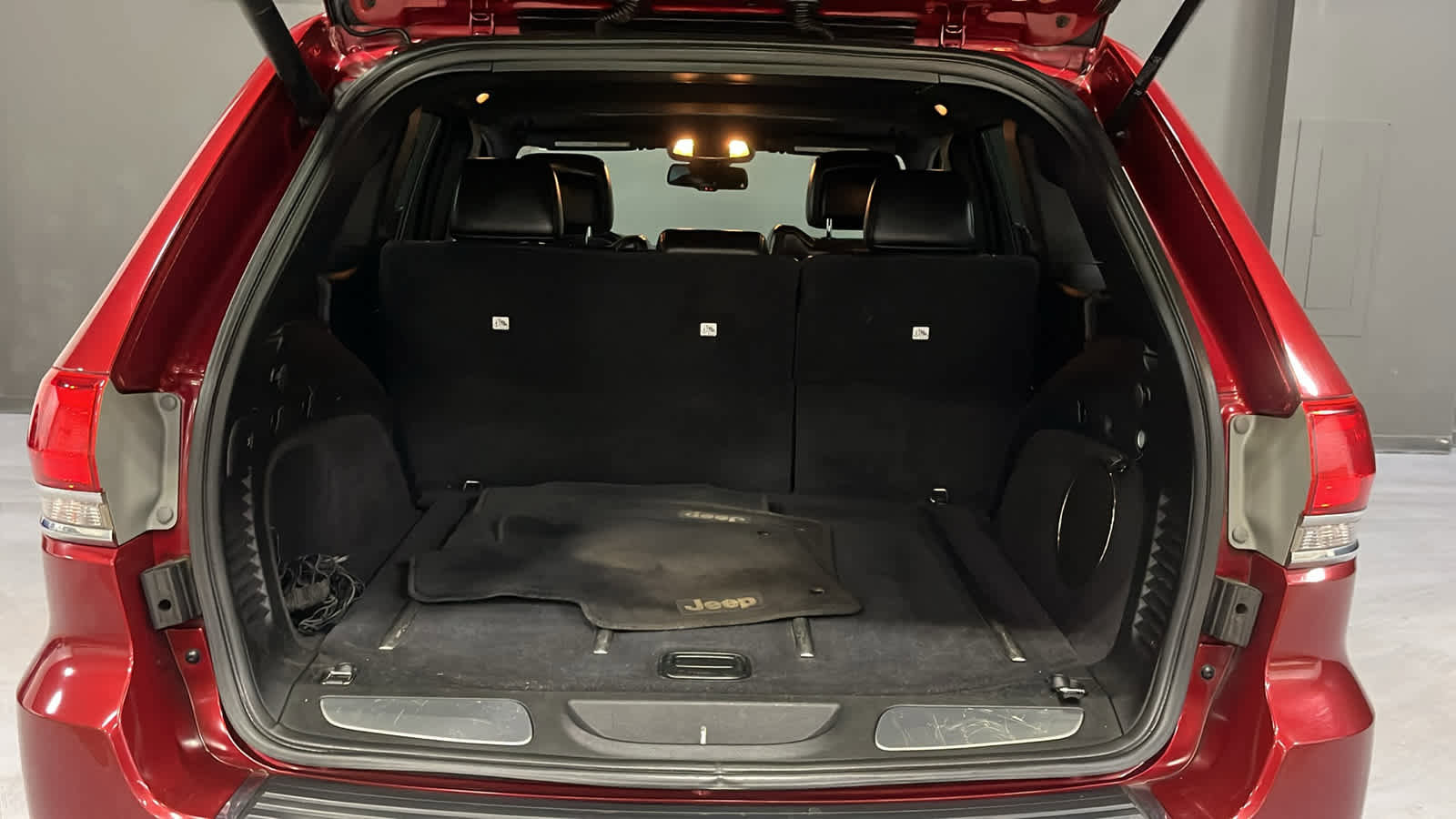 Used 2014 Jeep Grand Cherokee Limited AWD/4WD image 29