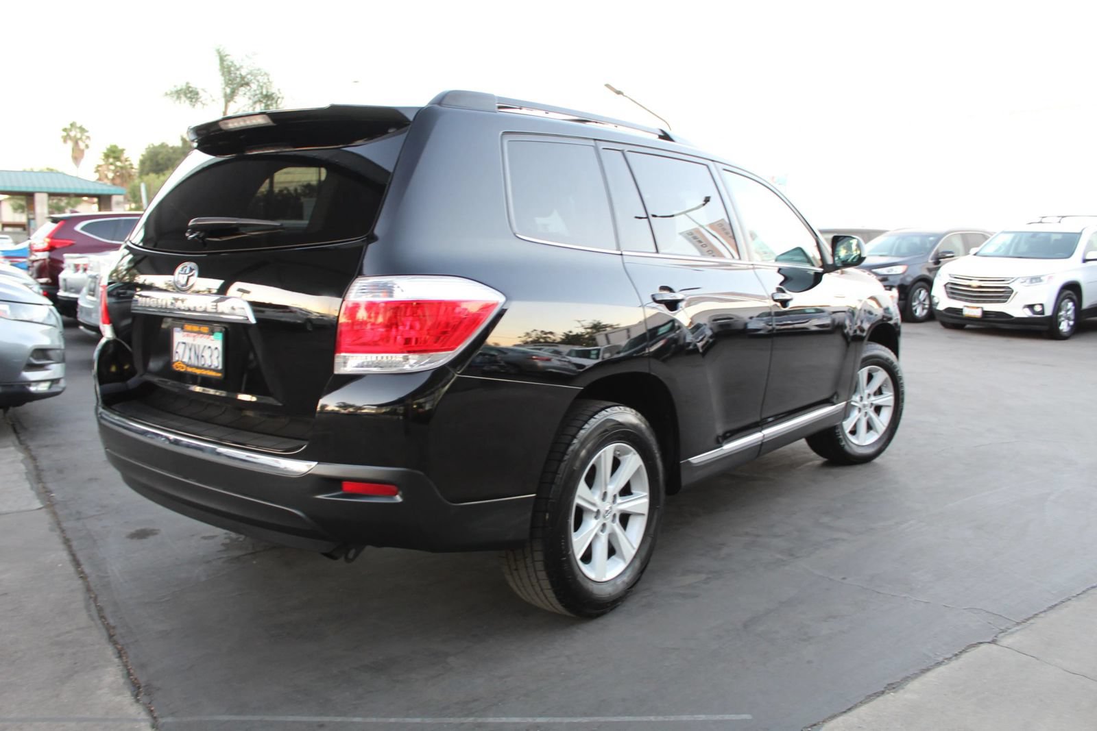 Used 2013 Toyota Highlander SE FWD image 5