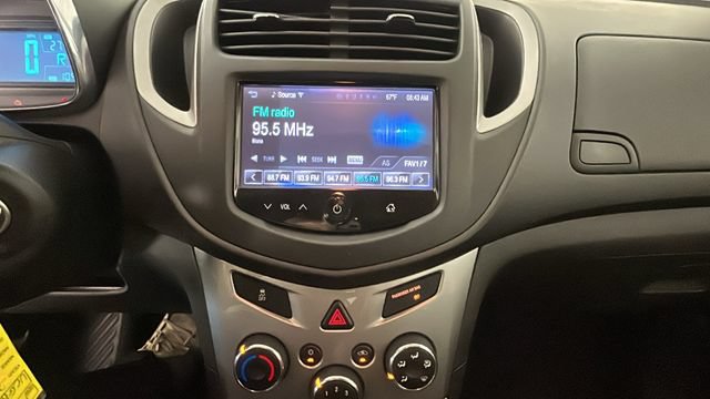 Used 2016 Chevrolet Trax LT FWD image 24