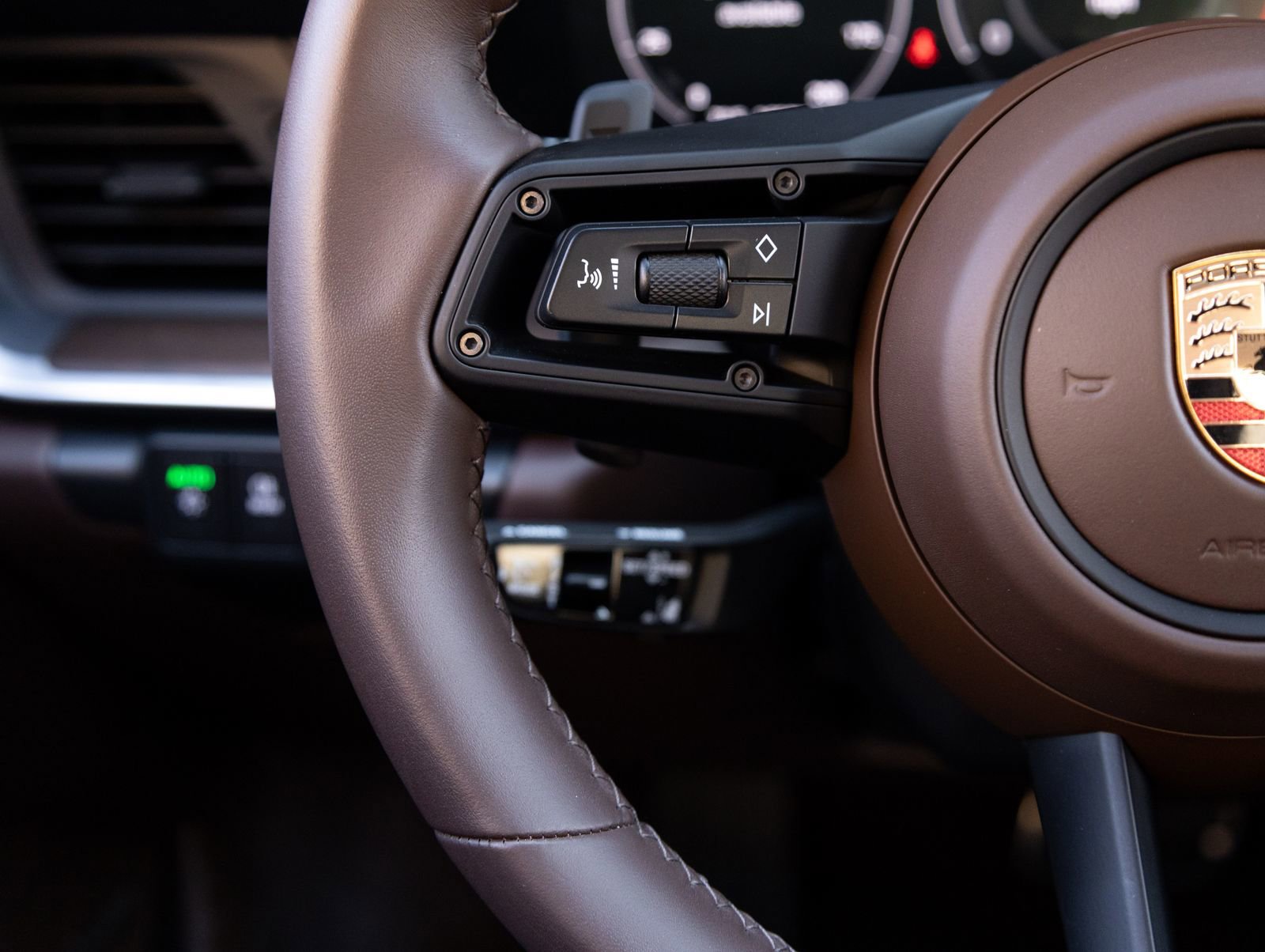 Certified 2026 Porsche 911 Carrera image 15