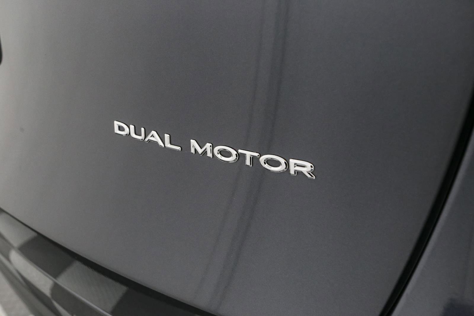 Used 2021 Tesla Model Y Long Range AWD/4WD image 11