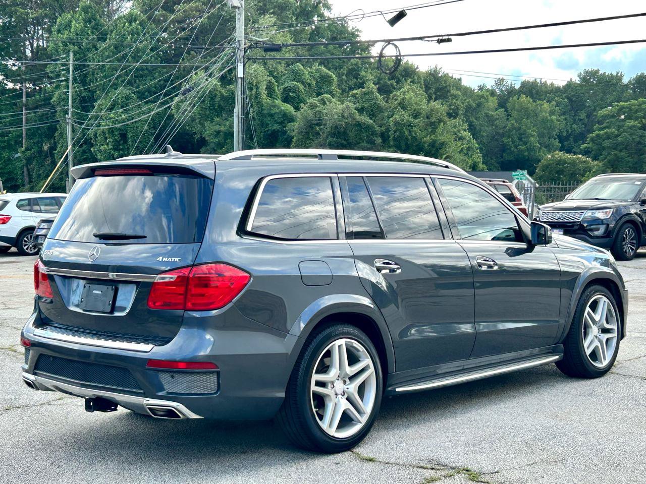 Used 2016 Mercedes-Benz GL 550 4MATIC image 5