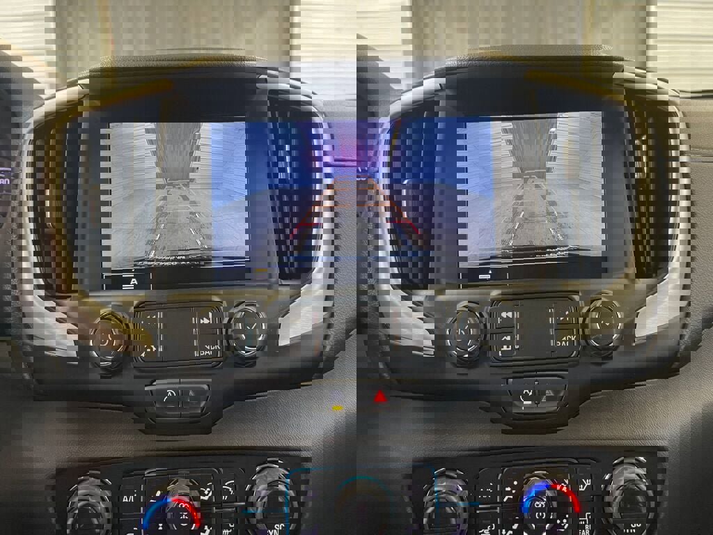 Certified 2022 GMC Terrain SLE w/ Driver Convenience Package image 11